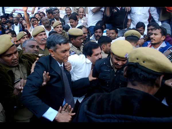 ఢిల్లీ 8