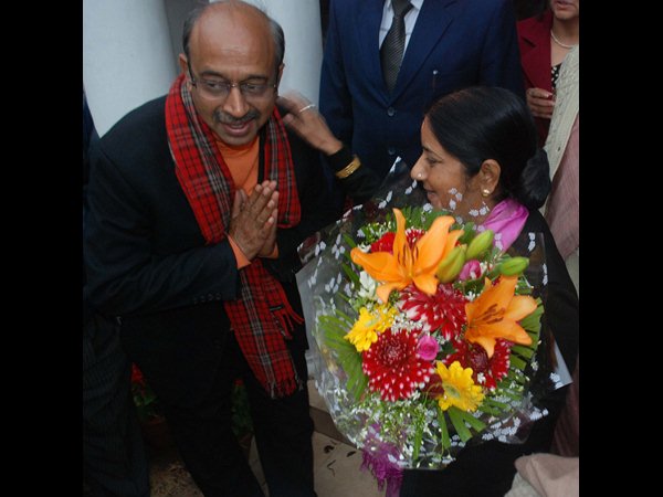 సుష్మాకు శుభాకాంక్షలు