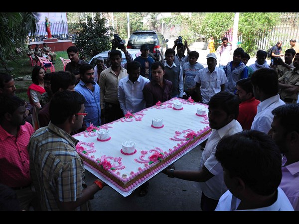 కెసిఆర్ 1