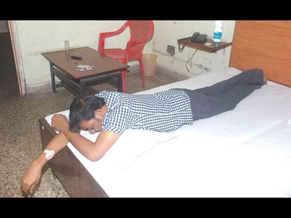 విగత జీవిగా ప్రసాద్ 