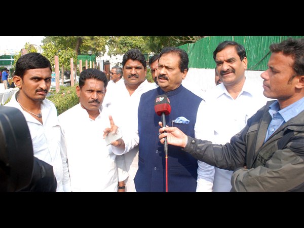షబ్బీర్ అలీ...