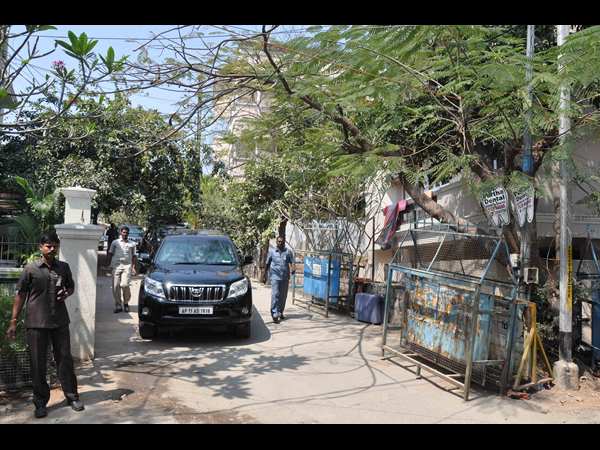 కిరణ్ నివాసం 1