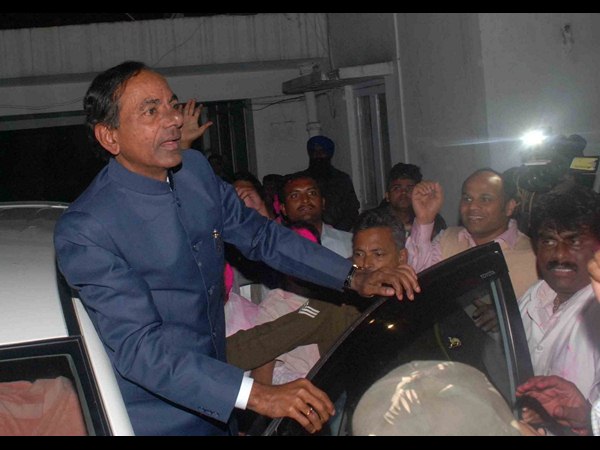 కెసిఆర్ 7