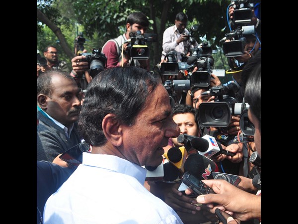 కెసిఆర్ 2