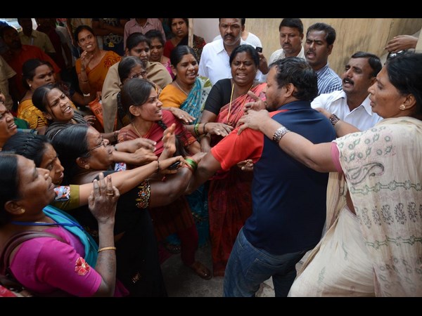 దాడికి యత్నం