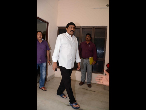 మంత్రులు 