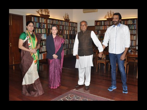 సోనియా, డిగ్గీలతో రాములమ్మ
