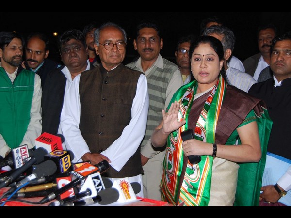 విజయశాంతి, డిగ్గీ