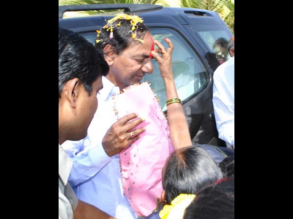 ఘన స్వాగతం