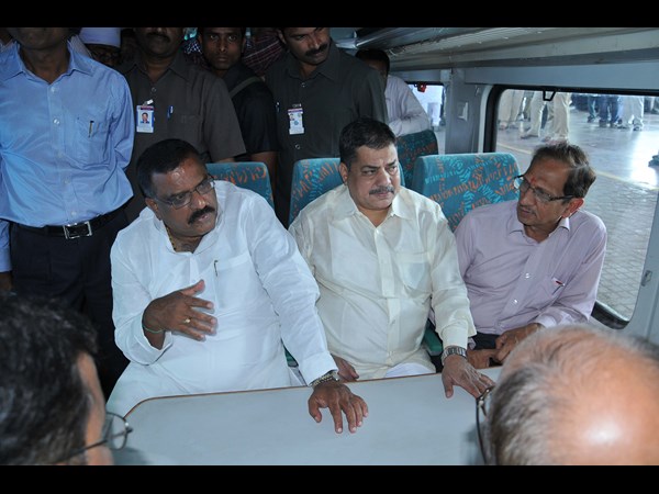 అడిగి తెలుసుకున్న కోట్ల