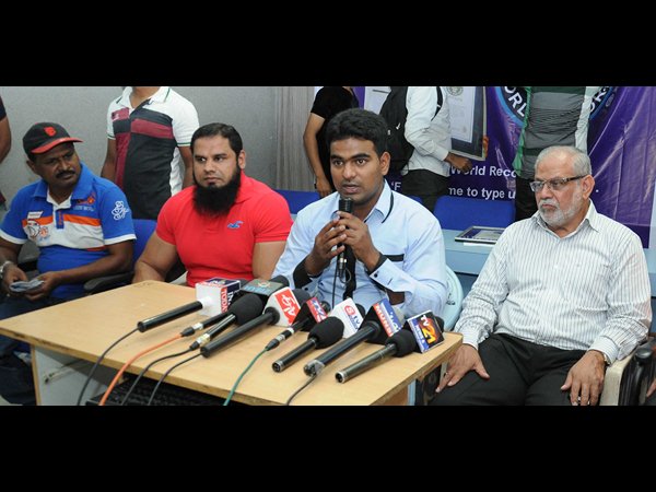 సాక్షులు వీరే..