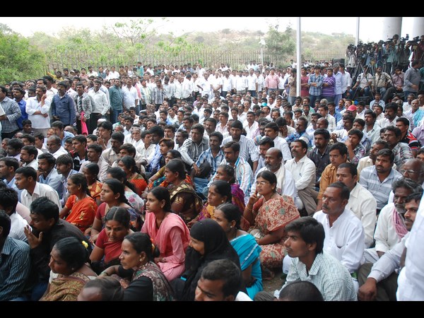 కార్యకర్తల అభిప్రాయం కోరారు..