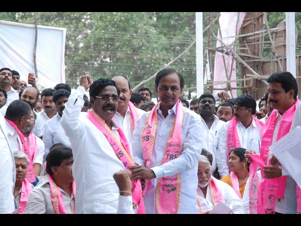 టిడిపిని ఖాళీ చేయండి..