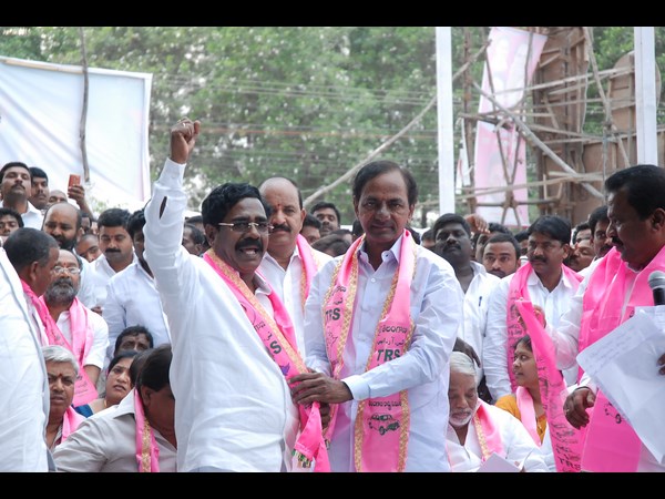 విజయశాంతి సమస్య..