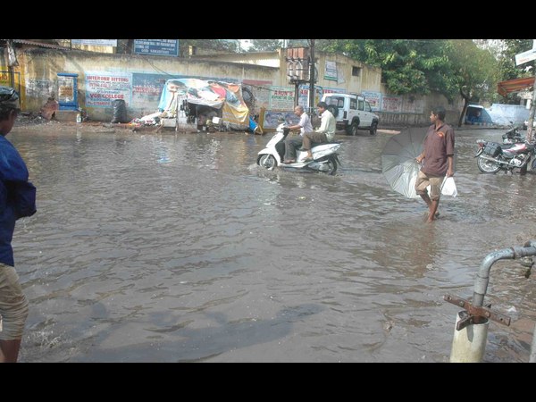 రెజిమెంటల్ బజార్లో చిన్నారుల చిందులు