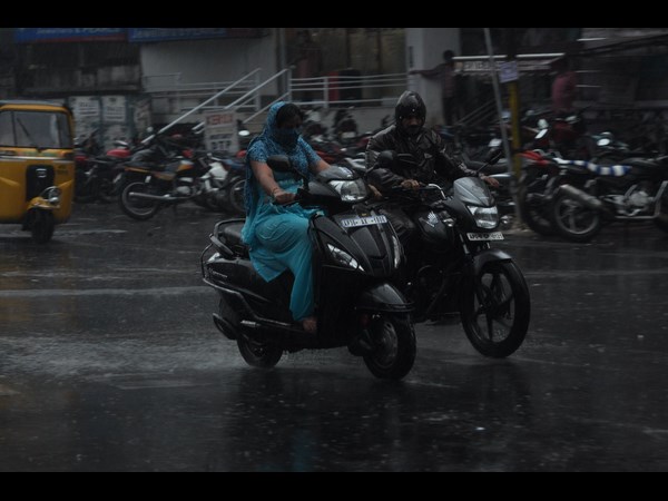 వర్షంలో...