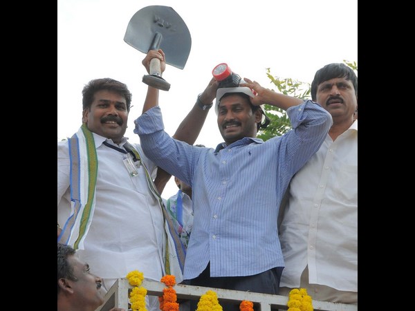 గెలిస్తే మంత్రిగా..