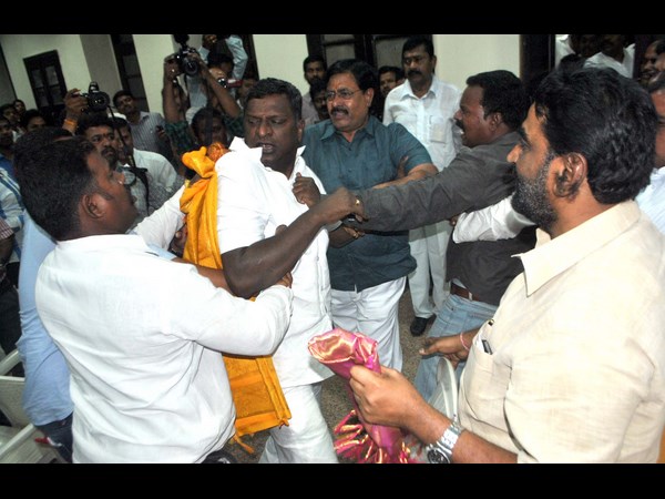 గాంధీ భవన్
