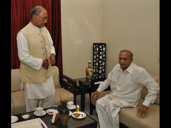 జైపాల్ రెడ్డితో భేటీ..