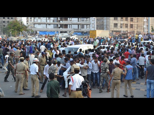 తోపులాట 