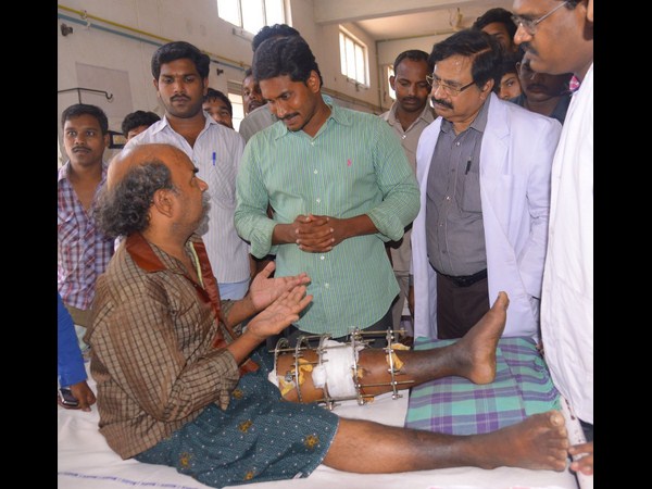 వైయస్ జగన్