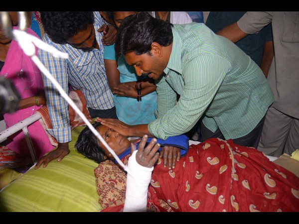 వైయస్ జగన్