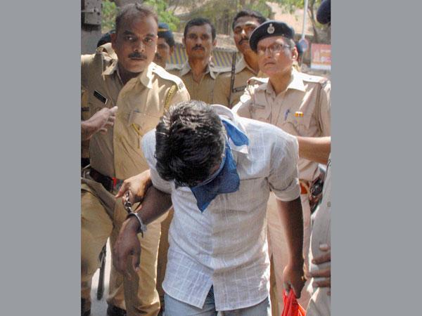 ముంబైలో...