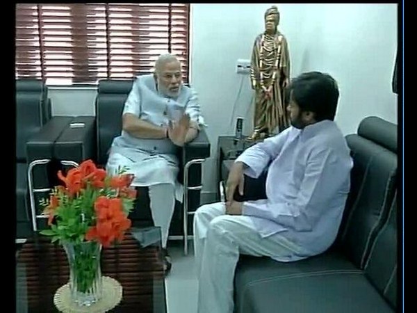 కలిసి పనిచేయాలని..