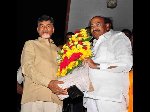 యలమంచిలి, జెసి... టిడిపిలోకి క్యూ కట్టారు