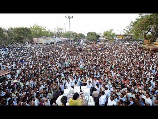 వైయస్ జగన్