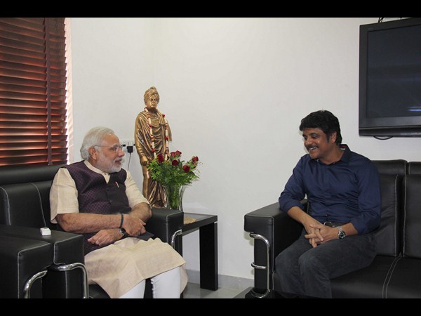 నాగార్జున - మోడీ