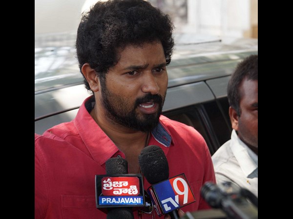  టీవి నటి విజయరాణిపై ఆర్టిస్టుల ఫిర్యాదు (పిక్చర్స్) 