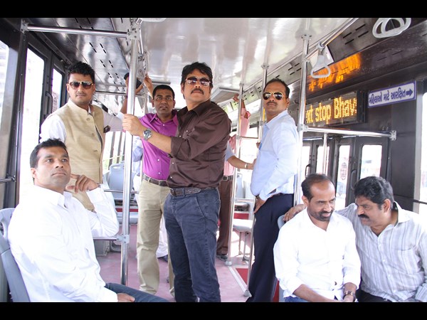 మోడీ అభివృద్ధి: చూసి ఆశ్చర్యపడ్డ నాగార్జున 