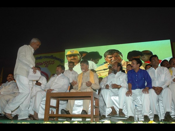 చంద్రబాబు గాలం, వేణుమాధవ్ చురకలు (పిక్చర్స్)