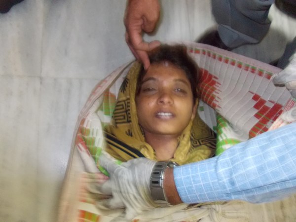 కణతలపై తగిలి..