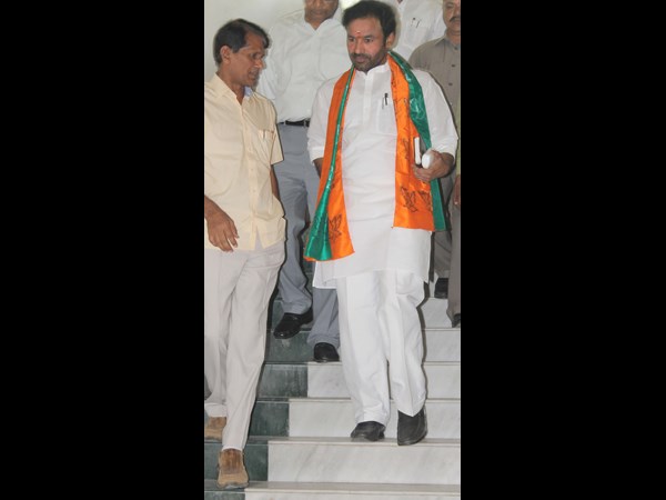 కిషన్ రెడ్డి ఇలా..