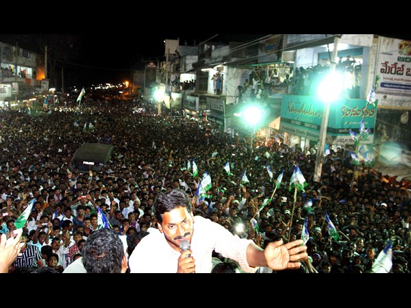 జగన్ సీమాంధ్రకే...