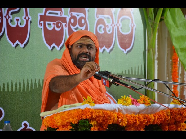 సీమాంధ్రపై పరిపూర్ణానంద, మోడీకి అధికారం ట్విస్ట్