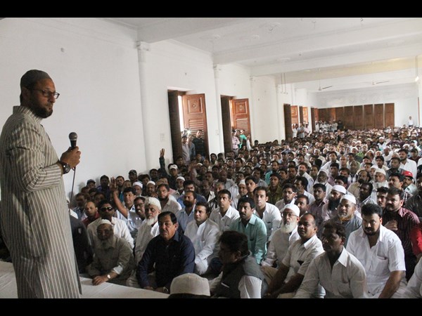 హైదరాబాద్ షాహెన్ షా...