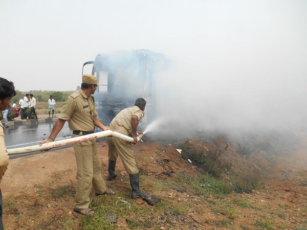కాలిన బస్సు 5