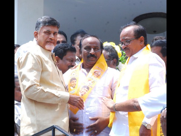 చంద్రబాబు చంద్రబాబు