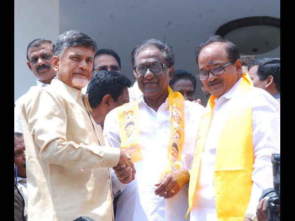 చంద్రబాబు చంద్రబాబు