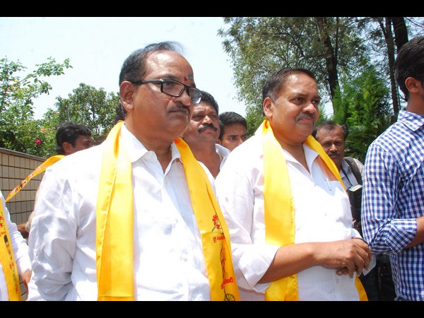 చంద్రబాబు చంద్రబాబు