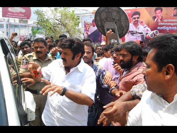 హిందూపురం నుంచి పోటీ చేస్తారా..