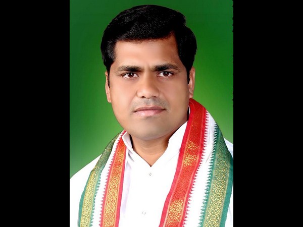 నరేష్ జాదవ్ నరేష్ జాదవ్