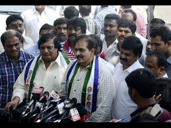 దినేష్ రెడ్డి