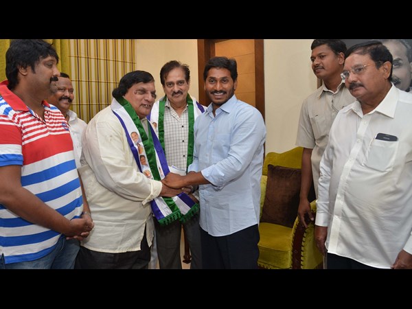 దినేష్ రెడ్డి