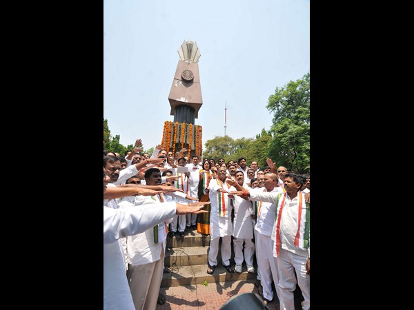 ప్రమాణం