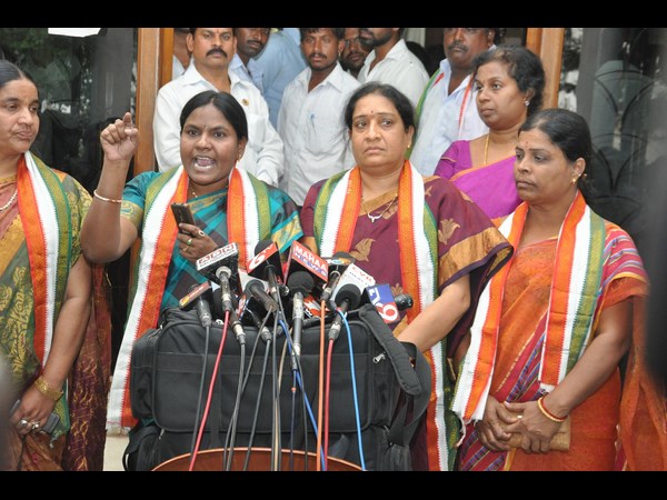  నిరసనలు