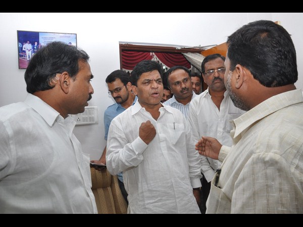 బలరాం నాయక్ ప్రయత్నం..